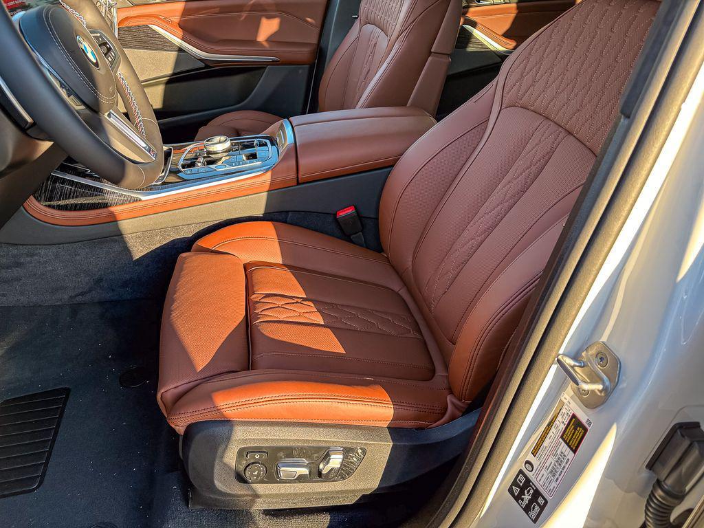 new 2026 BMW X7 car, priced at $123,130