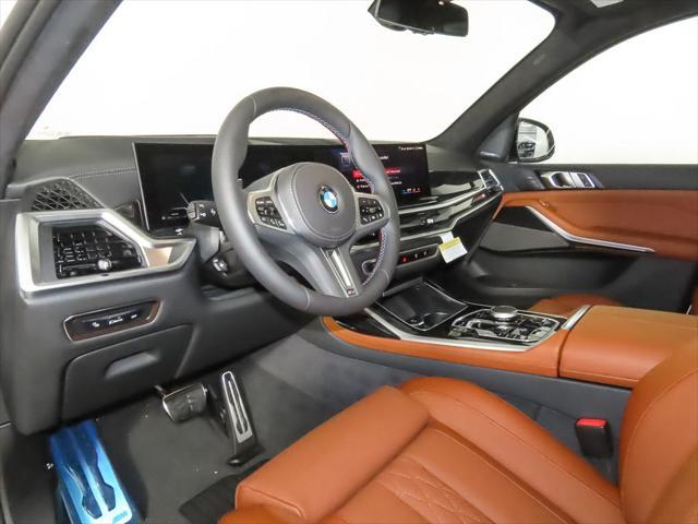 new 2025 BMW X7 car, priced at $114,605