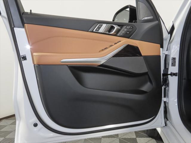 new 2026 BMW X7 car, priced at $94,225