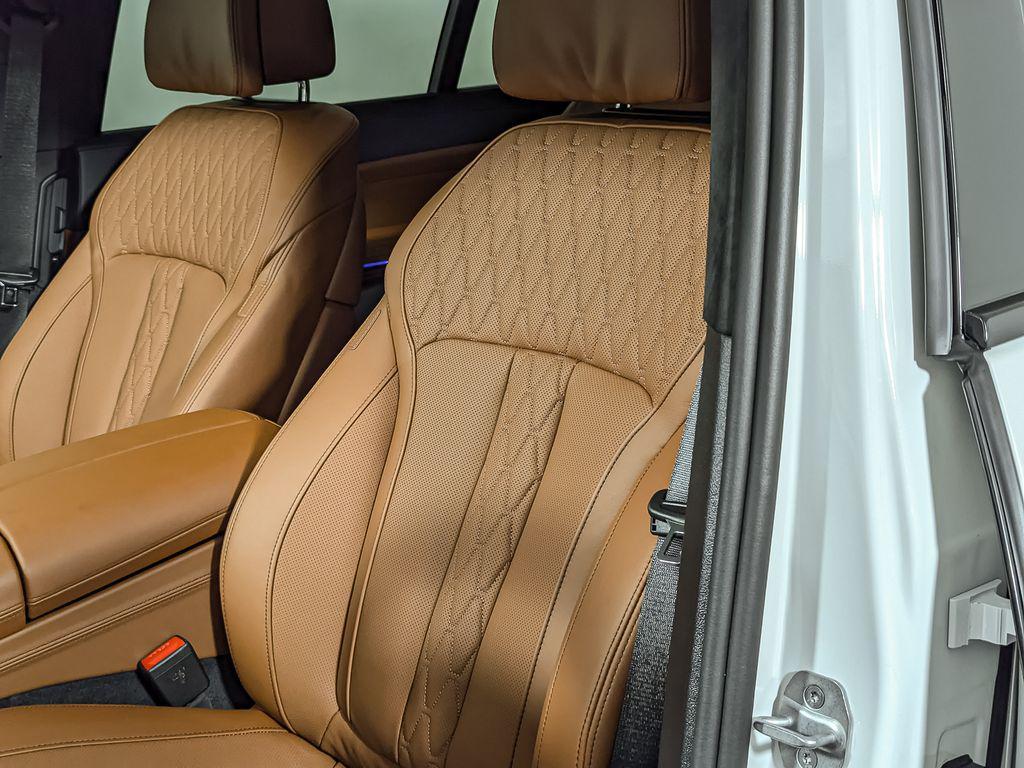 new 2026 BMW ALPINA XB7 car, priced at $162,925