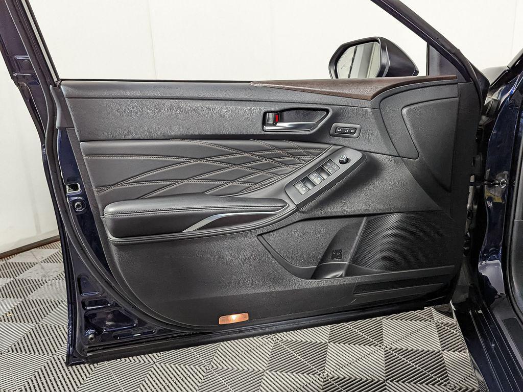 used 2021 Toyota Avalon Hybrid car, priced at $29,995