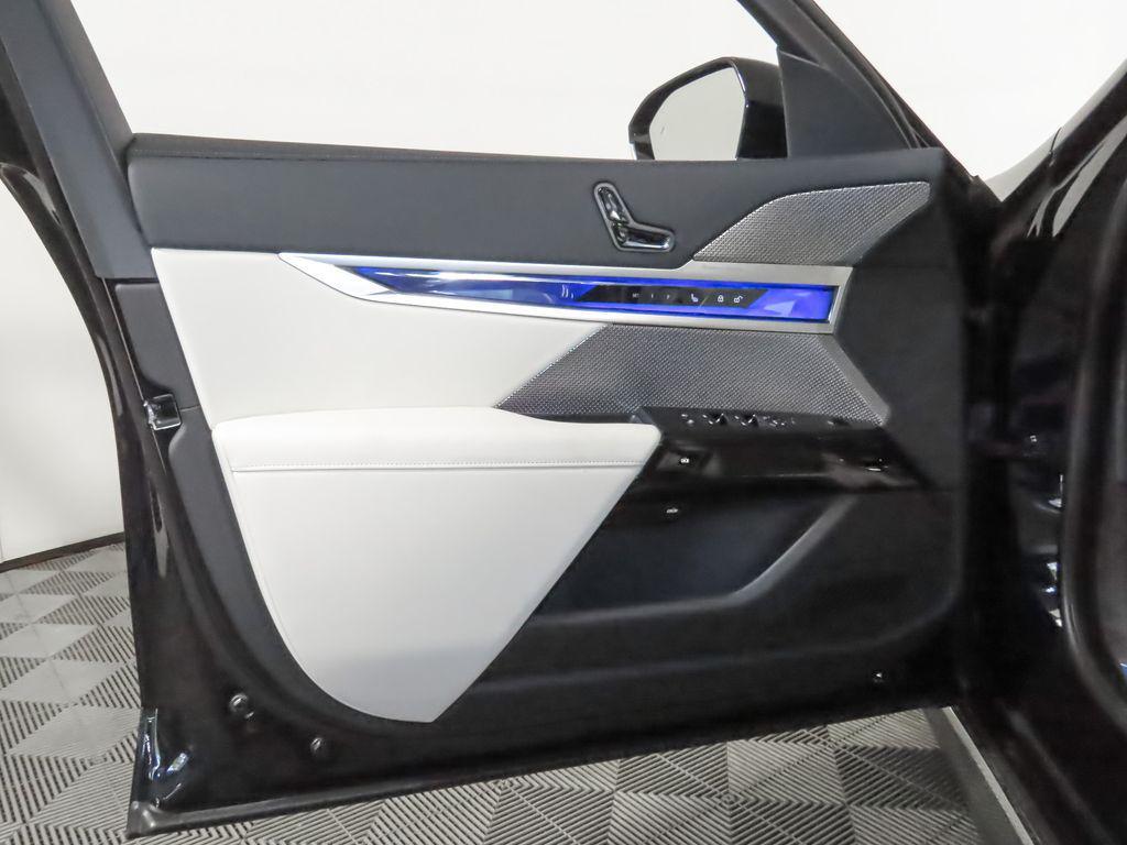 new 2025 BMW i7 car, priced at $116,225