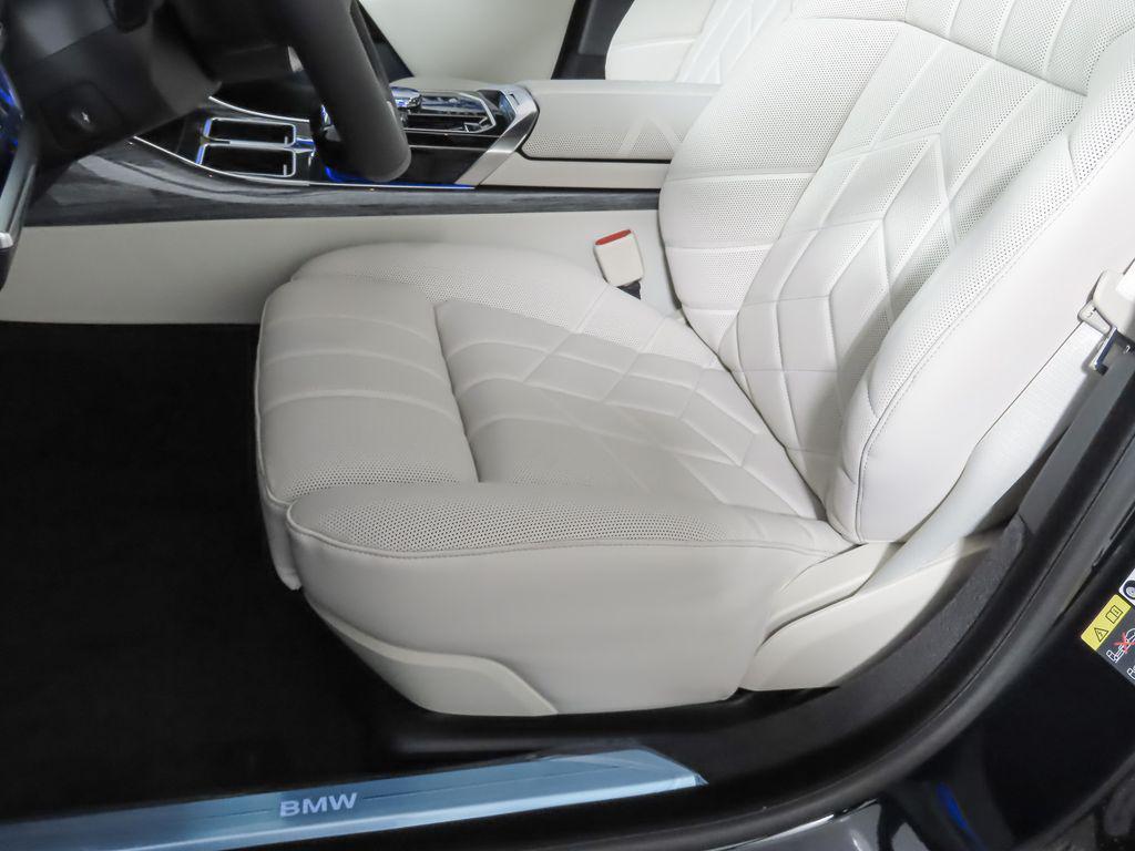 new 2025 BMW i7 car, priced at $116,225