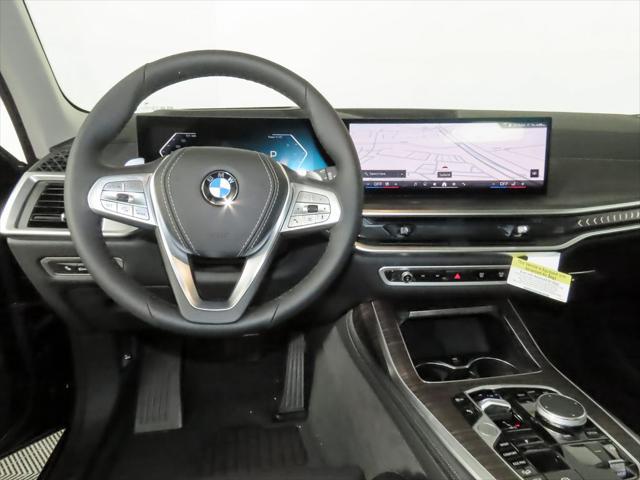 new 2025 BMW X7 car, priced at $87,905