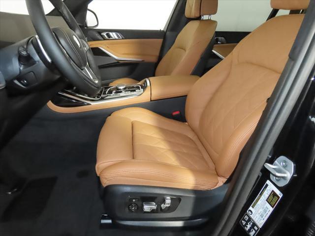 new 2025 BMW X7 car, priced at $89,905