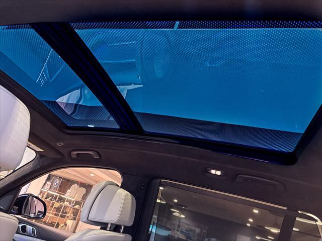 new 2025 BMW X7 car, priced at $101,850