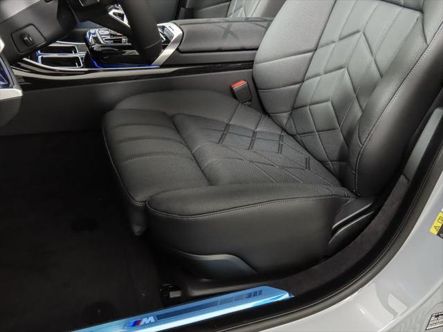 new 2025 BMW i7 car, priced at $113,125