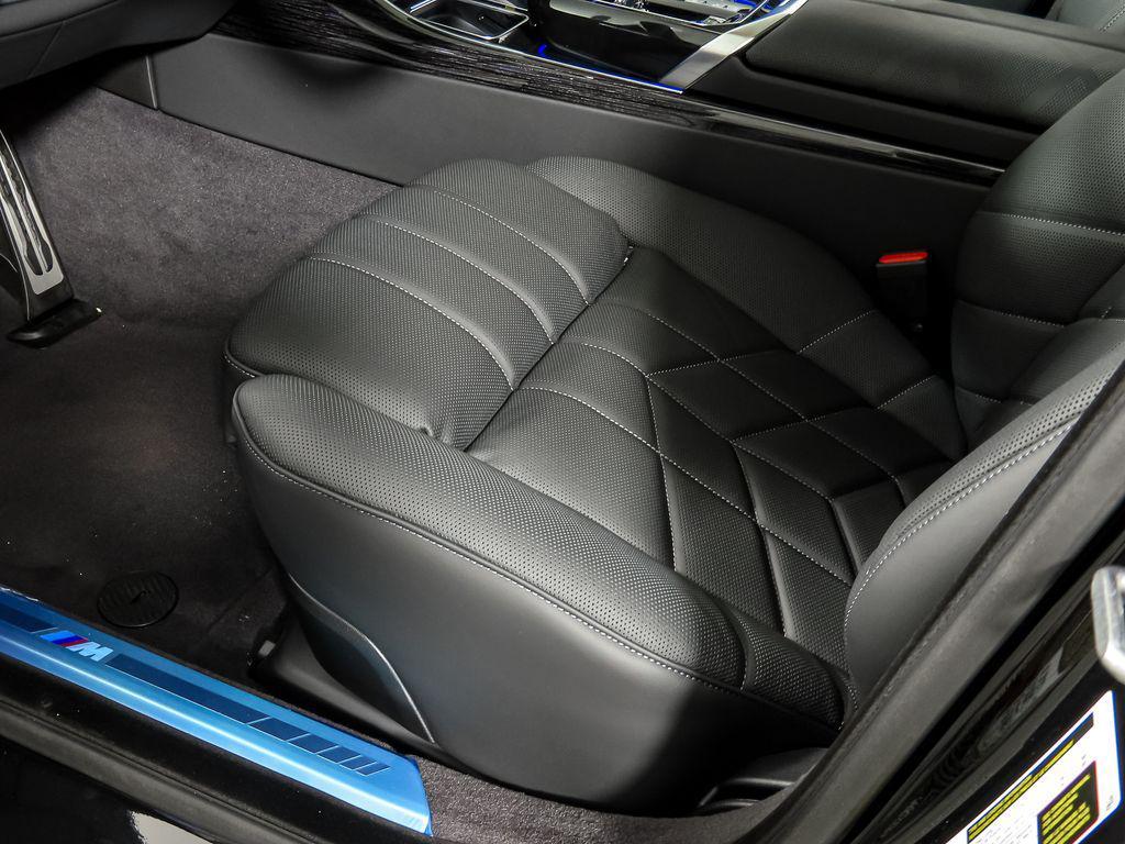 new 2025 BMW i7 car, priced at $115,425