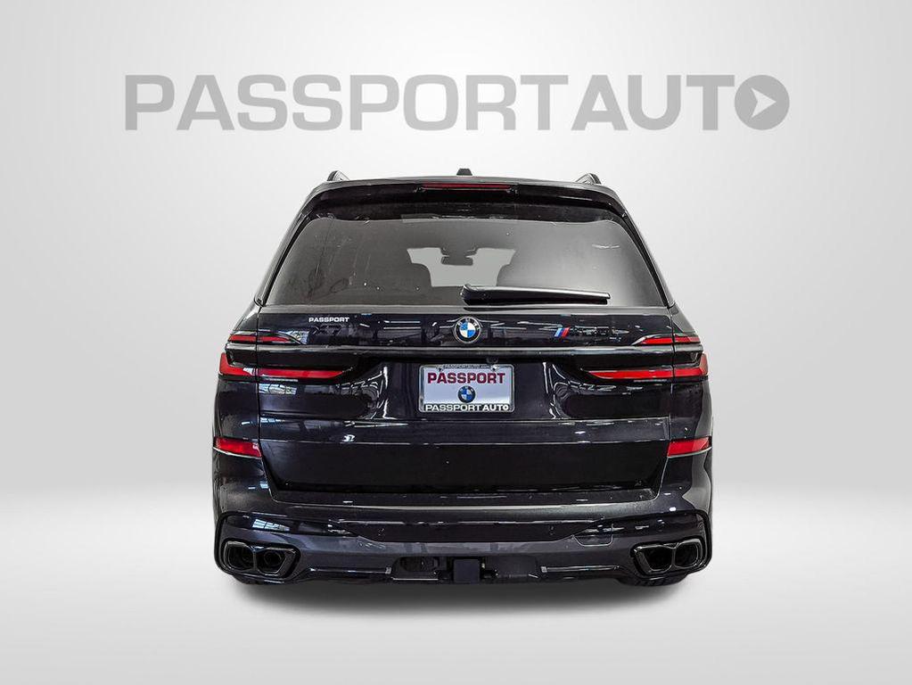 new 2026 BMW X7 car, priced at $123,595
