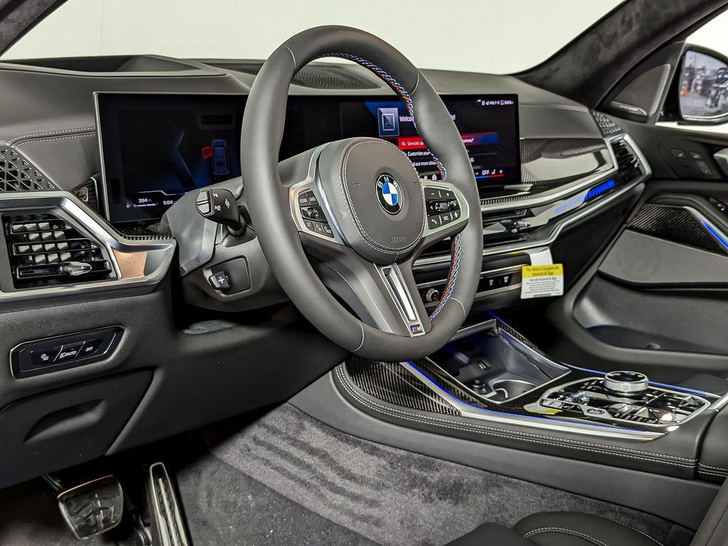new 2026 BMW X7 car, priced at $123,595