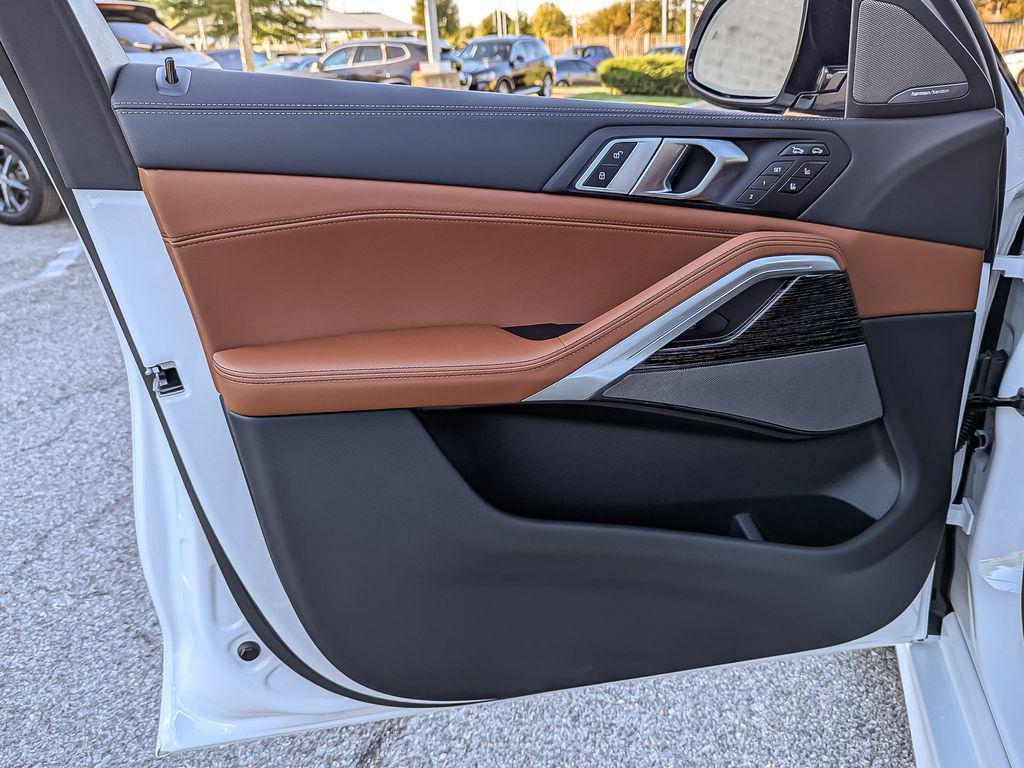 new 2026 BMW X6 car, priced at $109,525