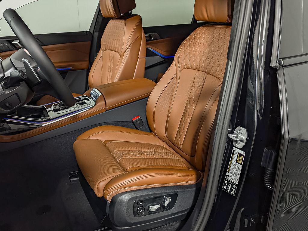 new 2026 BMW X7 car, priced at $123,295