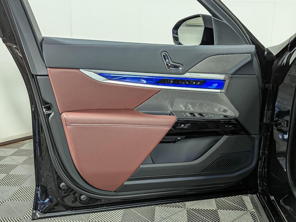 new 2026 BMW i7 car, priced at $115,425