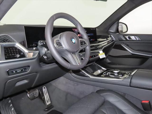 new 2026 BMW X7 car, priced at $100,730