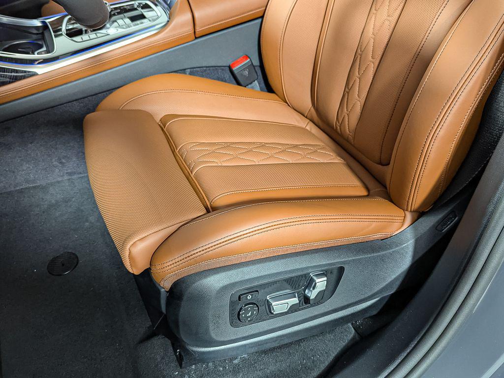new 2026 BMW X7 car, priced at $123,525