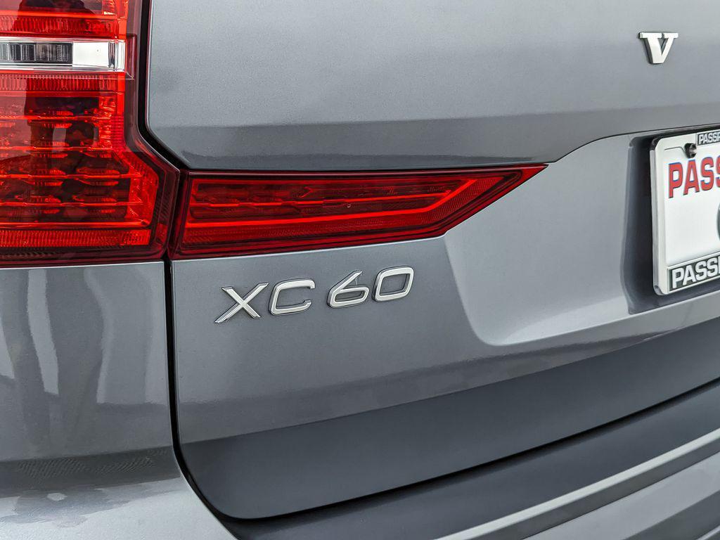 used 2021 Volvo XC60 Recharge Plug-In Hybrid car, priced at $35,995