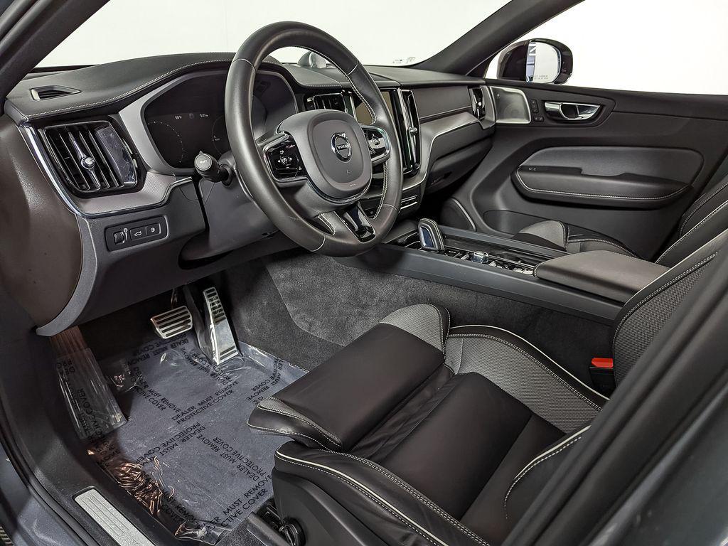 used 2021 Volvo XC60 Recharge Plug-In Hybrid car, priced at $35,995