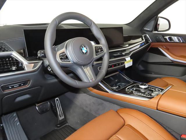 new 2025 BMW X7 car, priced at $97,325