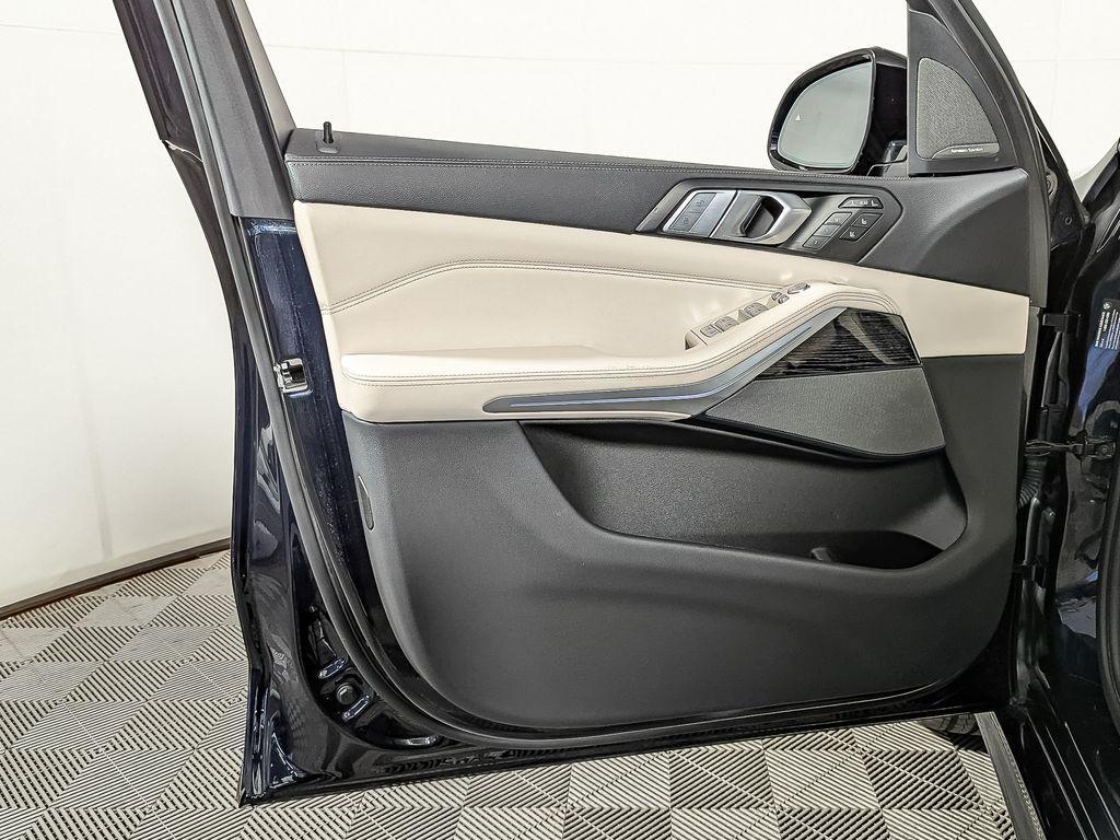 used 2021 BMW X7 car, priced at $38,995