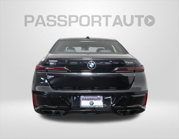 new 2025 BMW 760 car, priced at $129,225