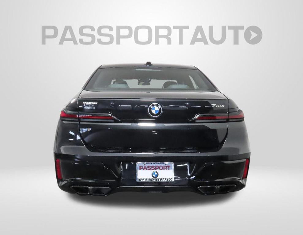 new 2025 BMW 760 car, priced at $129,225