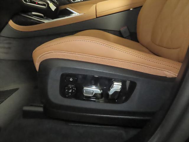 new 2026 BMW X7 car, priced at $99,575