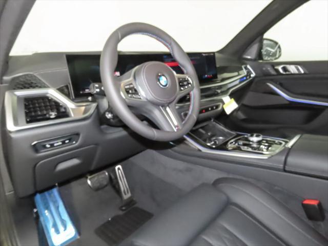 new 2026 BMW X7 car, priced at $122,280