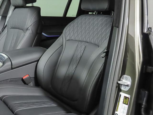 new 2026 BMW X7 car, priced at $122,280