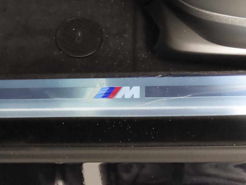 new 2025 BMW 760 car, priced at $132,225