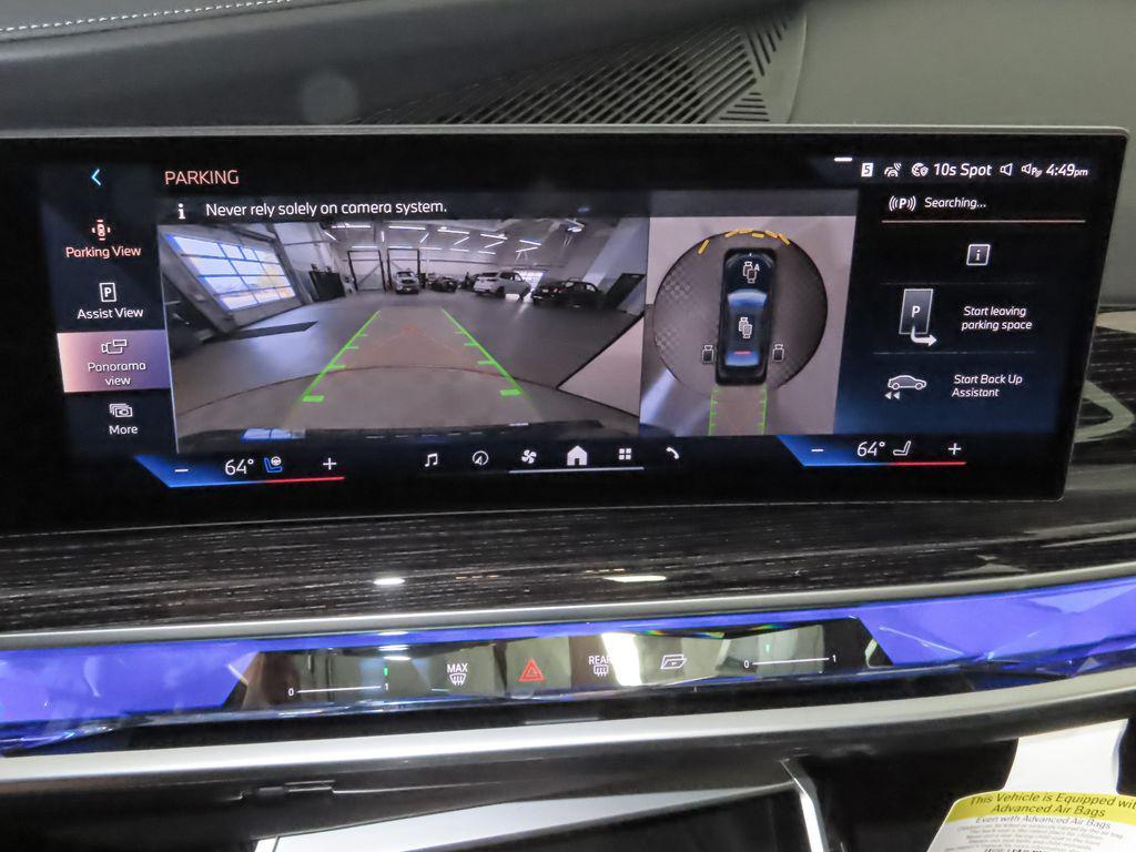 new 2025 BMW 760 car, priced at $132,225