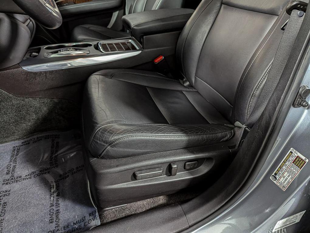 used 2018 Acura MDX car, priced at $21,995