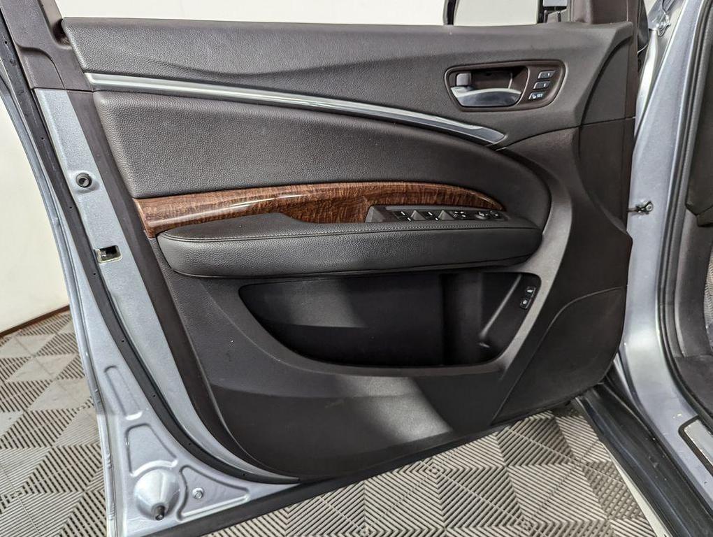 used 2018 Acura MDX car, priced at $21,995