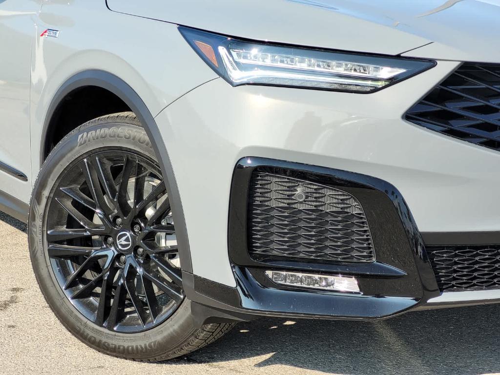 new 2025 Acura MDX car, priced at $70,250