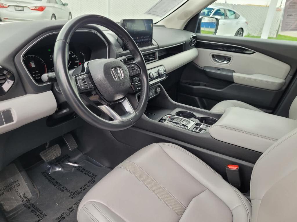 used 2023 Honda Pilot car, priced at $37,964