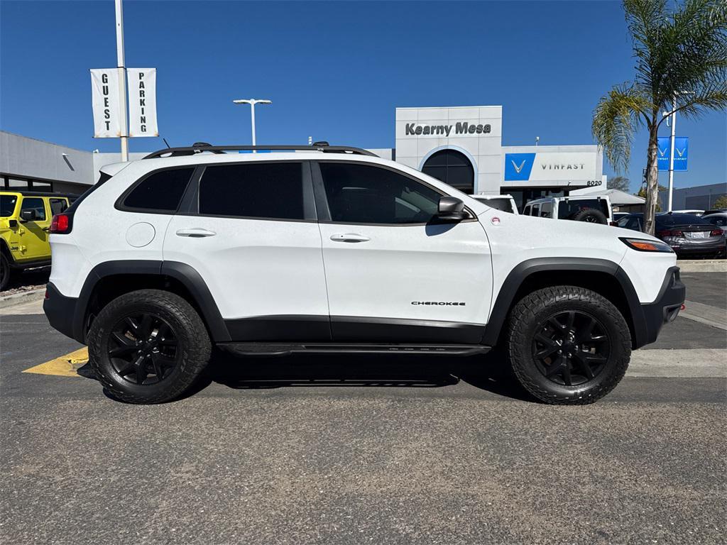 new 2015 Jeep Cherokee car, priced at $9,995