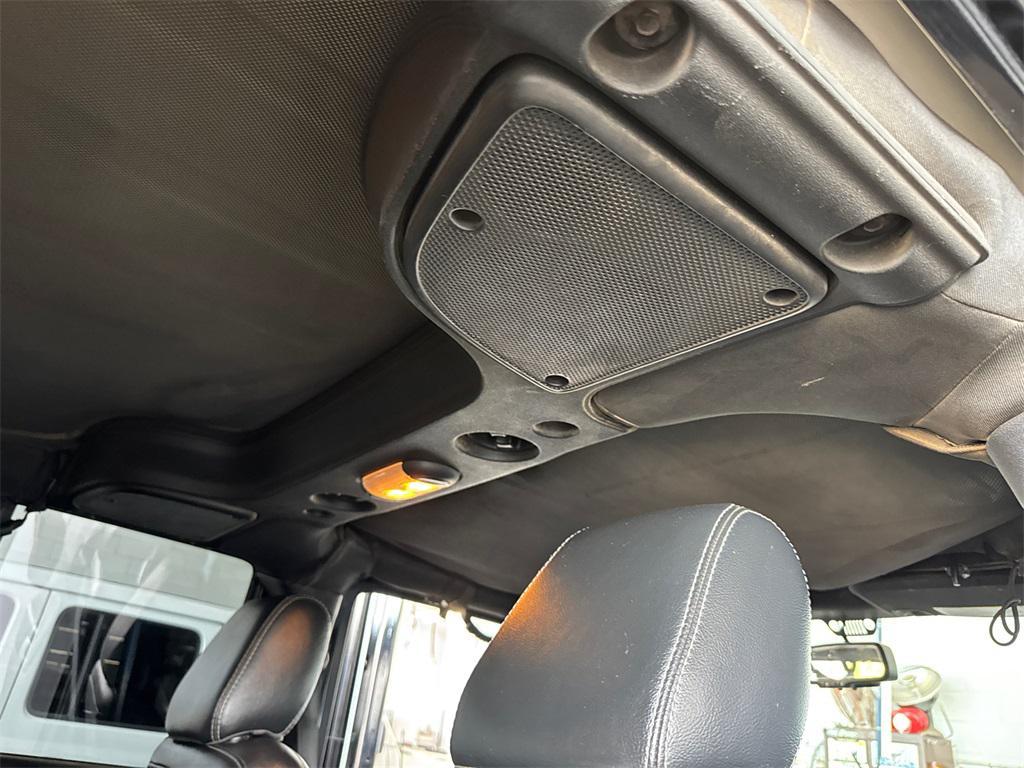 used 2015 Jeep Wrangler Unlimited car, priced at $16,930