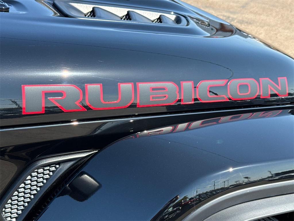 new 2025 Jeep Wrangler car, priced at $61,622