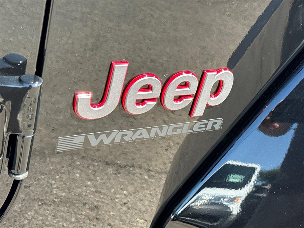 new 2025 Jeep Wrangler car, priced at $61,622