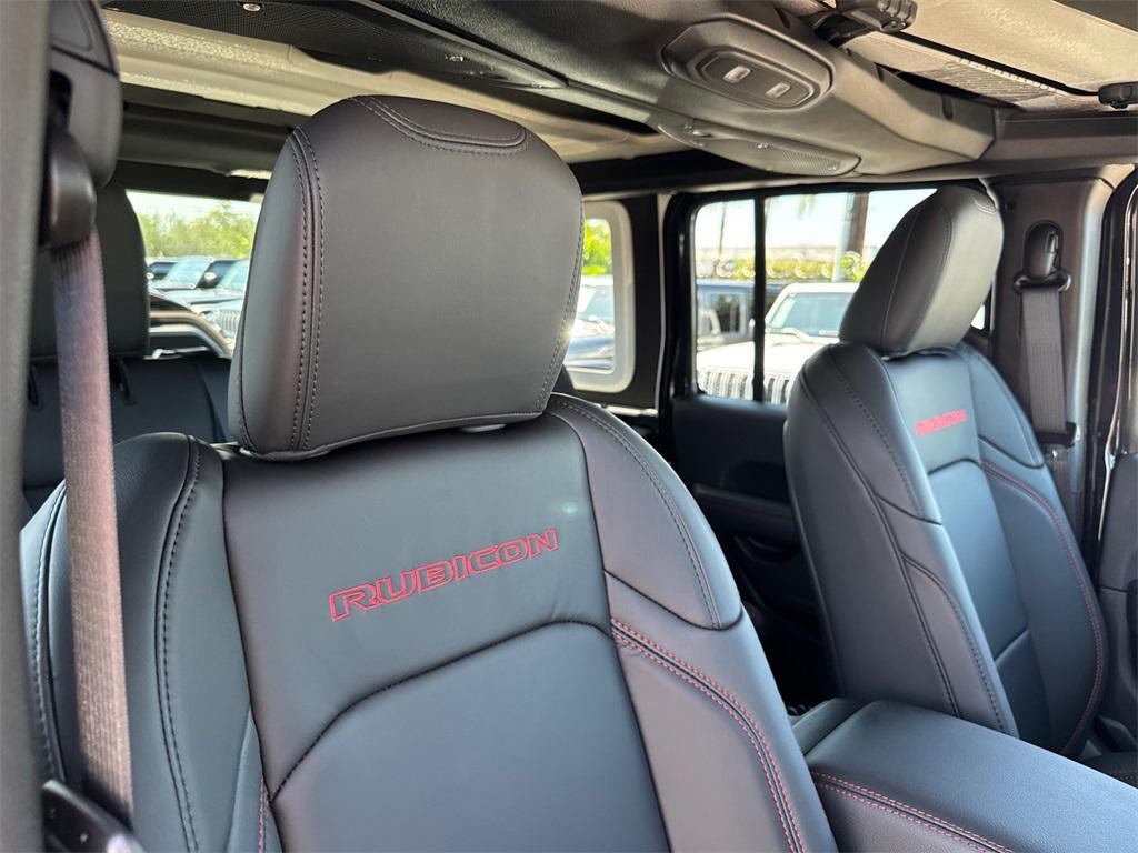 new 2025 Jeep Wrangler car, priced at $61,622