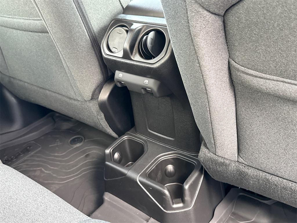 new 2025 Jeep Gladiator car, priced at $43,550