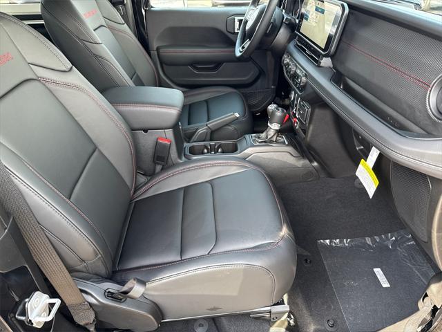 new 2025 Jeep Wrangler car, priced at $57,516