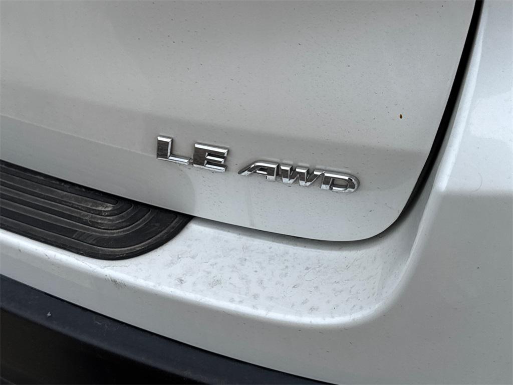 used 2018 Toyota Highlander car, priced at $16,990