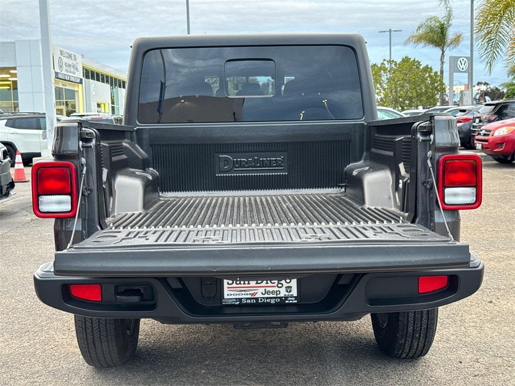 used 2023 Jeep Gladiator car, priced at $27,888
