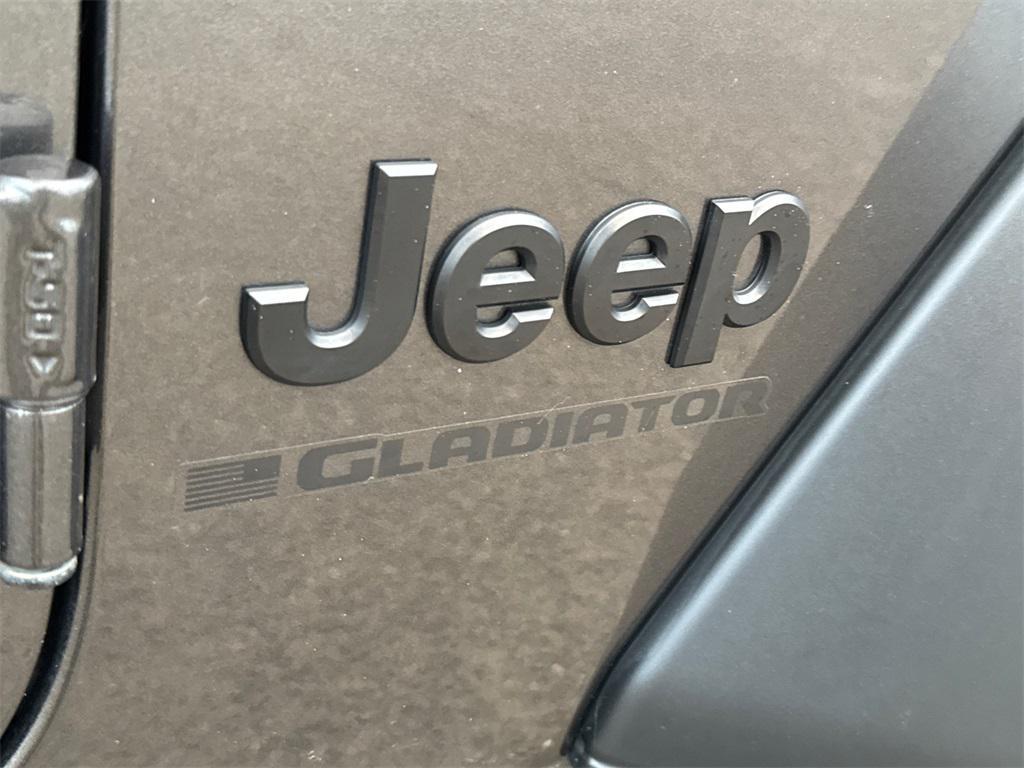 used 2023 Jeep Gladiator car, priced at $27,888
