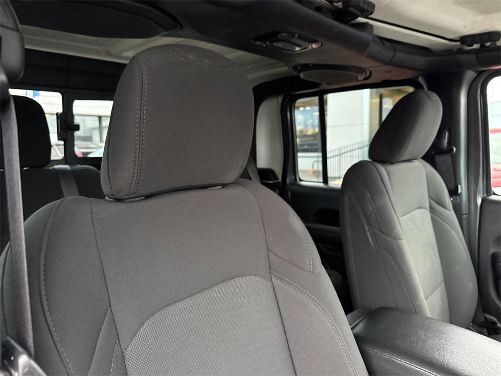 used 2023 Jeep Gladiator car, priced at $27,888