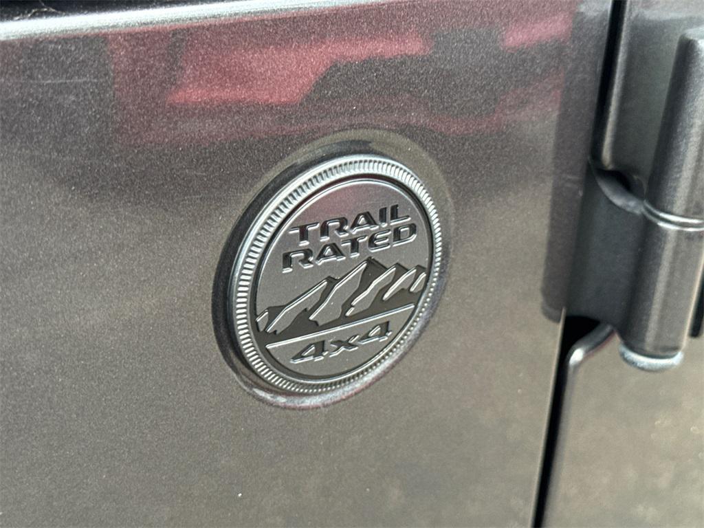 used 2023 Jeep Gladiator car, priced at $27,888