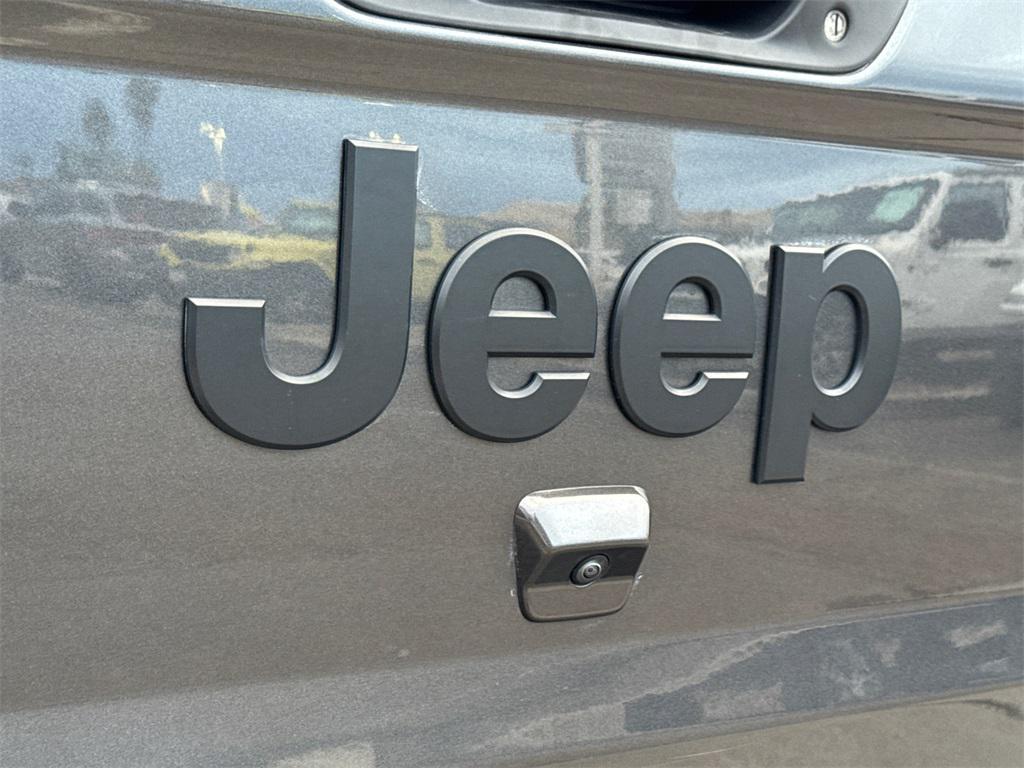 used 2023 Jeep Gladiator car, priced at $27,888