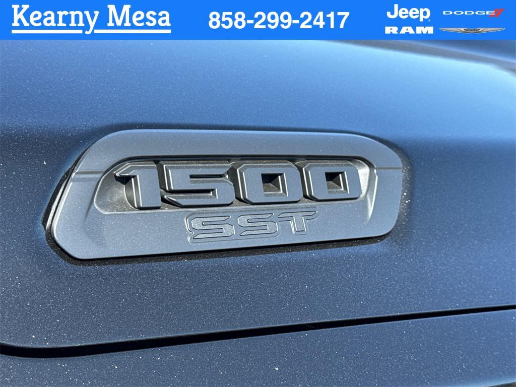 new 2025 Ram 1500 car, priced at $52,152