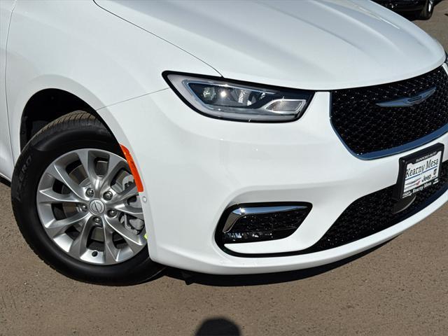 new 2025 Chrysler Pacifica car, priced at $49,998