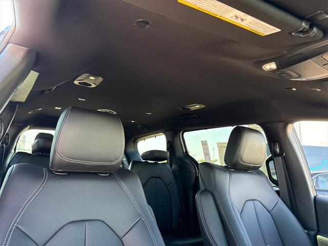 new 2025 Chrysler Pacifica car, priced at $49,998